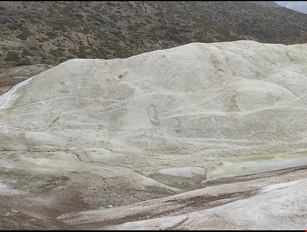 بنتونیت کلوخه