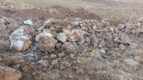 خرید و فروش   باریت سفید 4.3 در قبال بیل مکانیکی لاستیکی