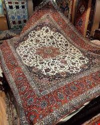 خریدار فرش دستبافت و دستباف تبریز و کاشان