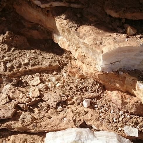 خرید و فروش معدن -فروش معدن سنگ تراونیکس