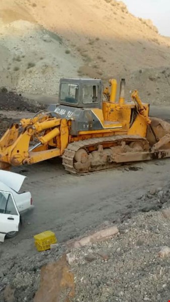 خریدوفروش ماشین آلا-تجهیزات-بولدوزر 355