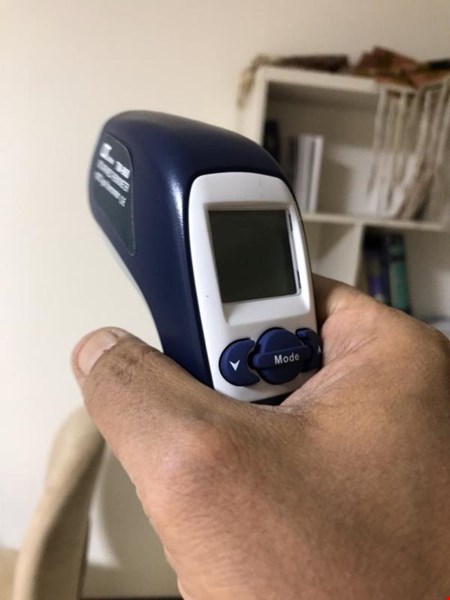 ترمومتر لیزری آزمایشگاهی