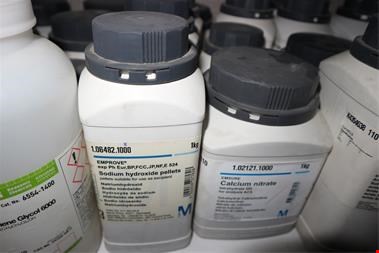 فروش انواع مواد شیمیایی