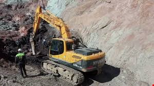 خرید و فروش ماشین آلات - بیل مکانیکی