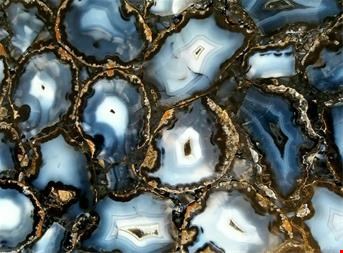 خرید و فروش معدنی -انواع سنگ راف دکوراسیونی نیمه قیمتی