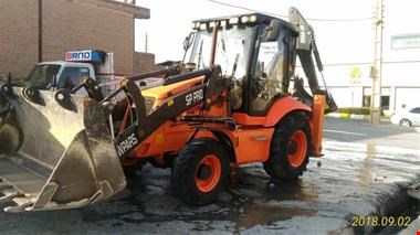 خرید و فروش ماشین آلات-  بکهو لودر سنوپارس SP PRO model 250Z 