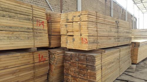 خرید و فروش  انواع تخته زیرپایی ( بنایی) ایرانی و روسی