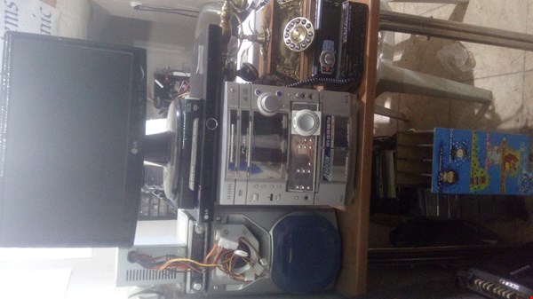 خدمات تعمیرات- تعمیرگاه الکترونیک صلاح