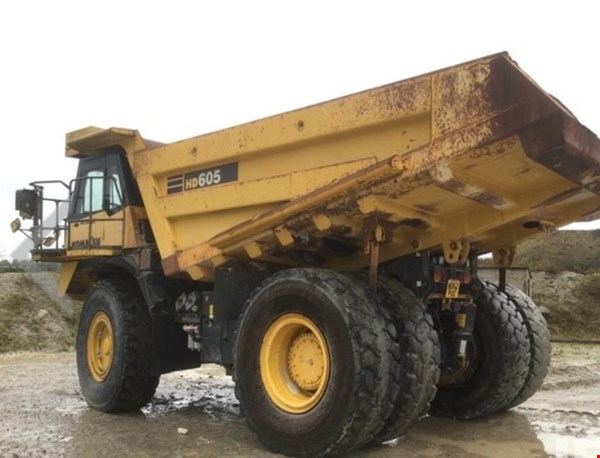 ماشین آلات و تجهیزات - دامپتراک 605 خط 7 
