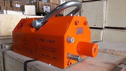 لوازم تجهیز و نصب کپسول های CNG (شرکت آماکو)